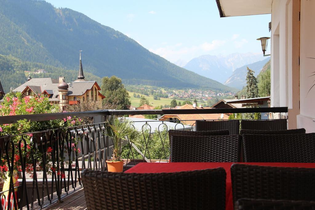 Alpenhotel Oetz Eksteriør bilde